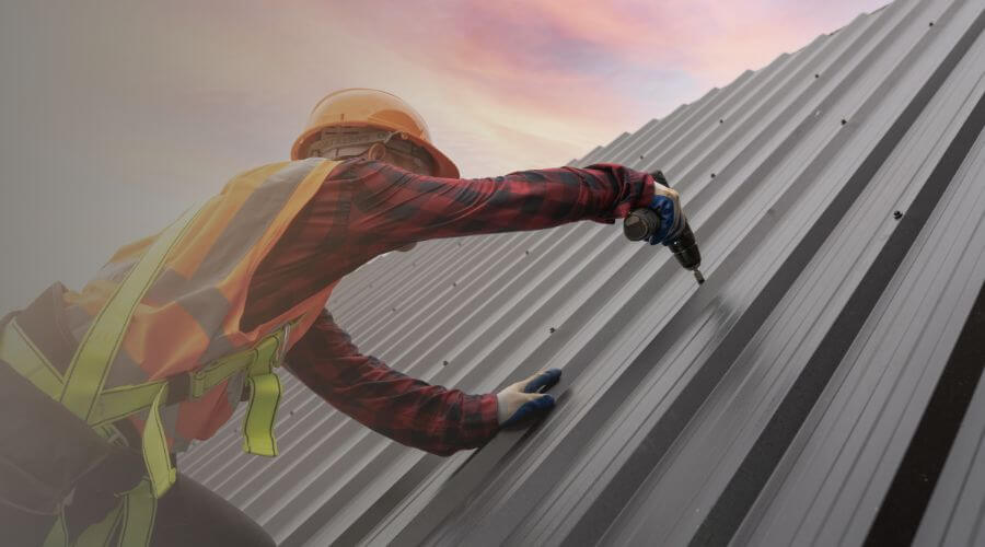 Professional gutter cleaning in Newdale, ID